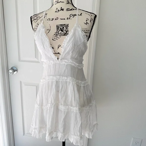 Polly Drawing Swing Dress White Ruffles Plunge Babydoll Sz 6 Flowy Fairy Core - Picture 9 of 16